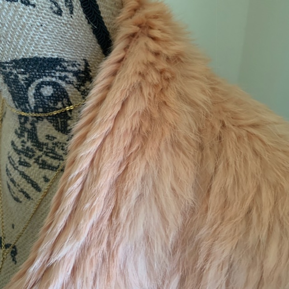 ❄️SALE❄️ Genuine rabbit fur cropped pink jacket - Picture 7 of 8